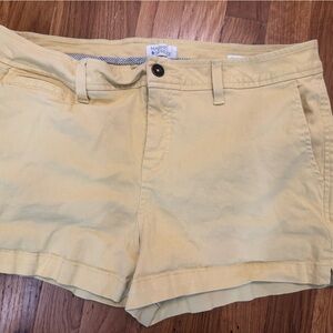 Market & Spruce Women's Yellow Shorts